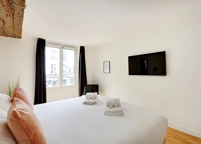 Pick A Flat's In Saint-martin - Rue Du Faubourg Saint-martin *