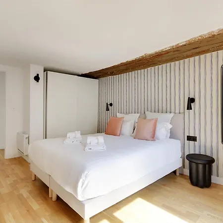 Appartement Pick A Flat's In Saint-martin - Rue Du Faubourg Saint-martin Paris